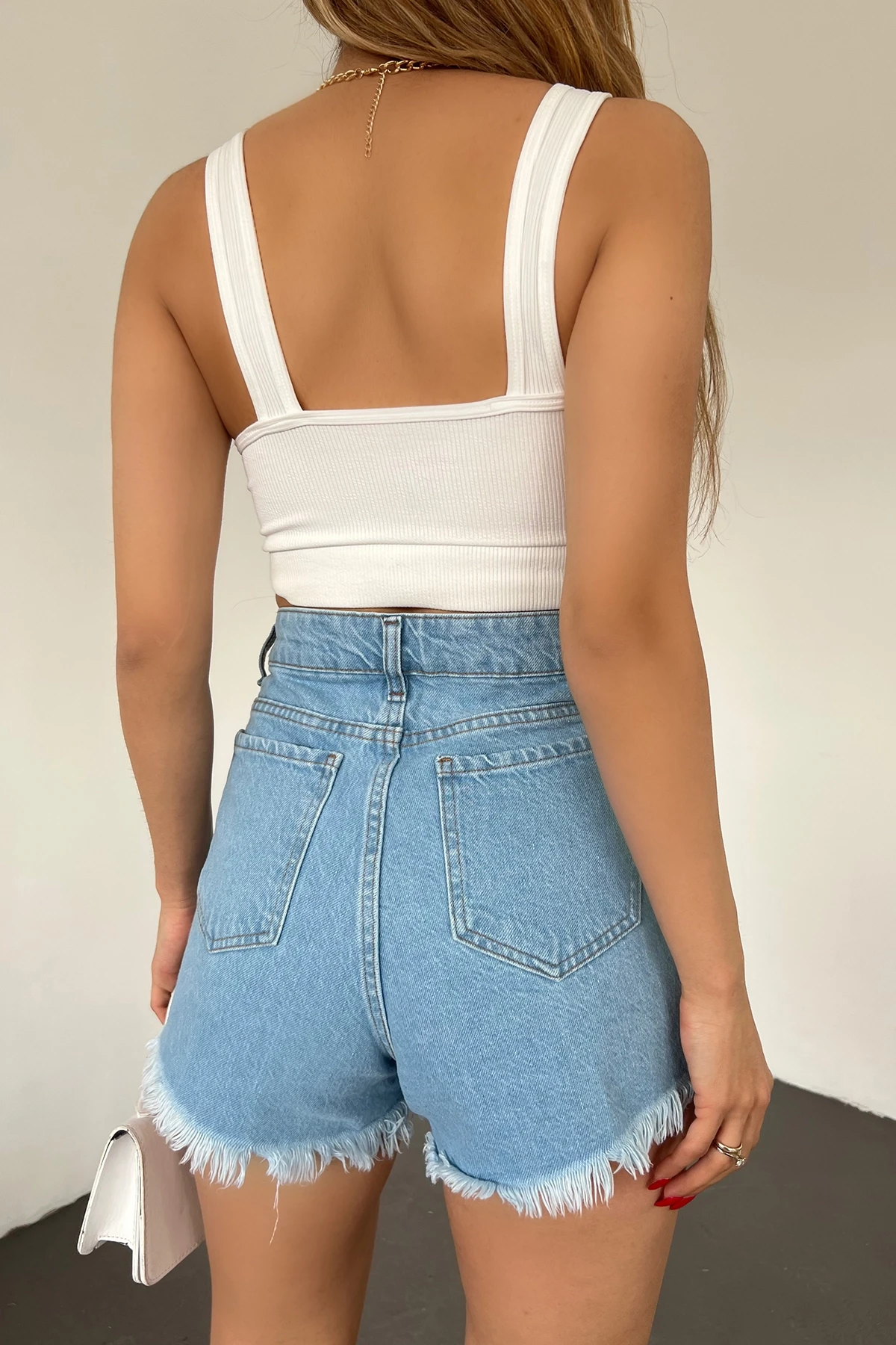 Buz Mavisi Yıkamalı Lazer Yırtıklı Mini Denim Şort