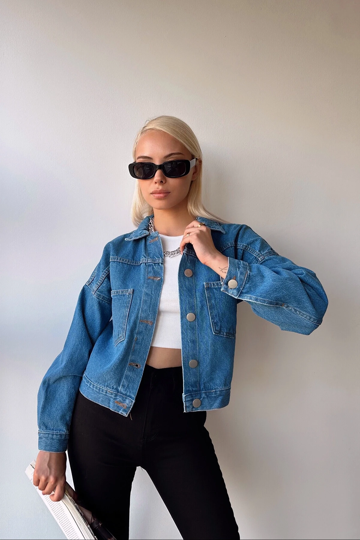 Mavi Çift Cepli Crop Yıkamalı Denim Ceket