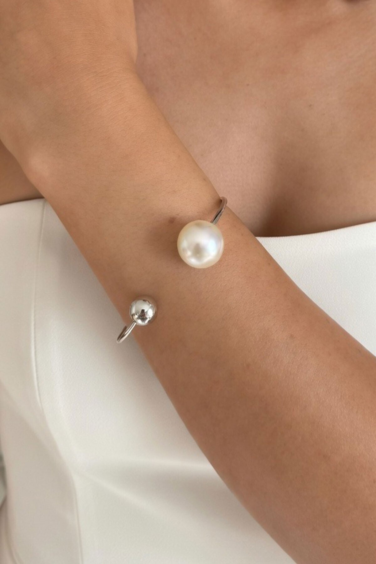 Silver İnci Detaylı Minimalist Bileklik