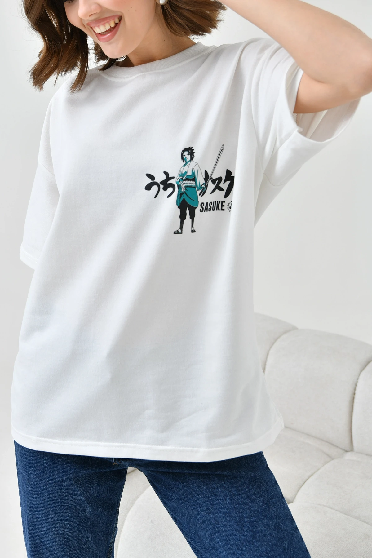 Beyaz Bisiklet Yaka İki İplik Sırtı Baskılı Oversize T-Shirt