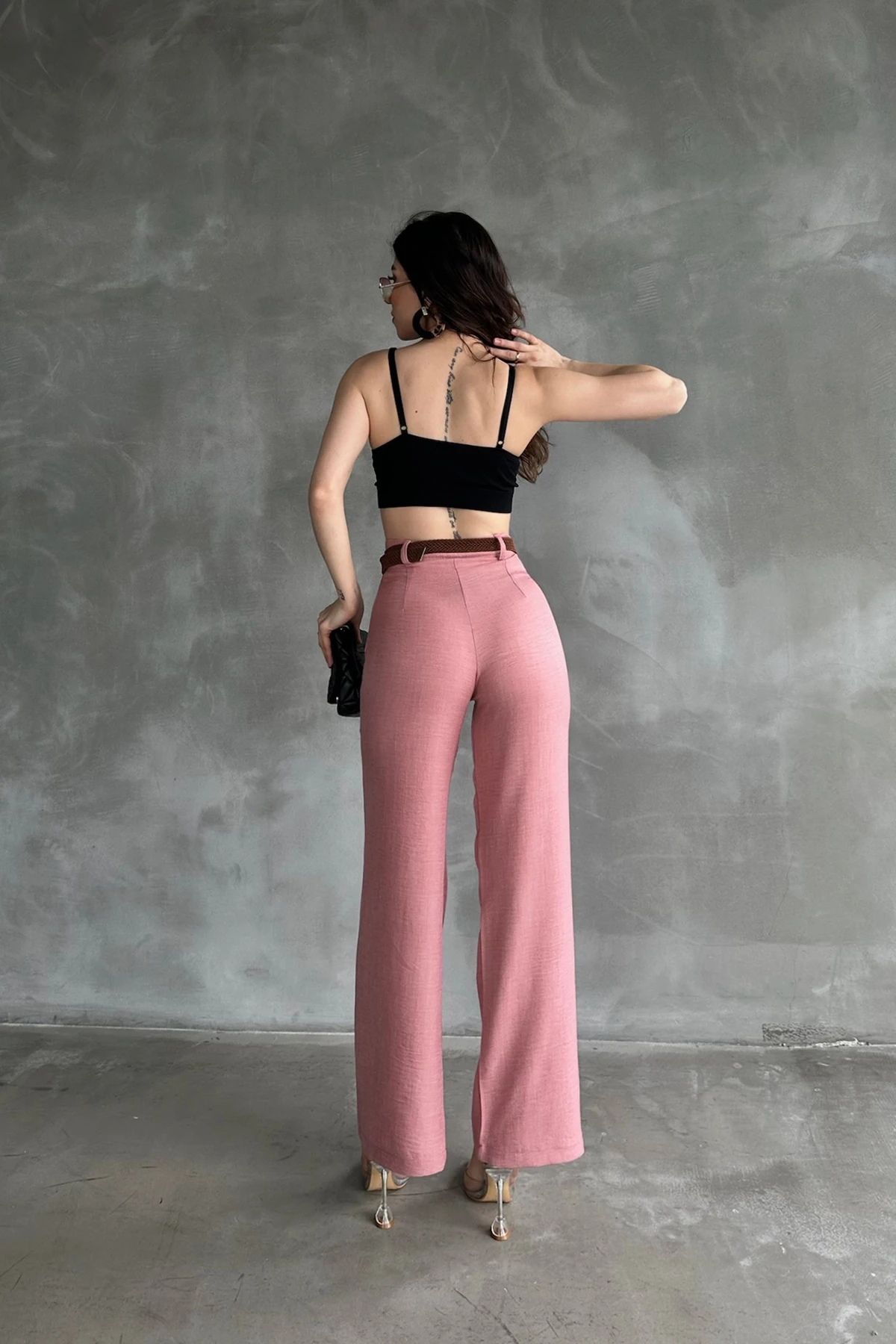 Pudra Beli Kemerli Keten Pantolon