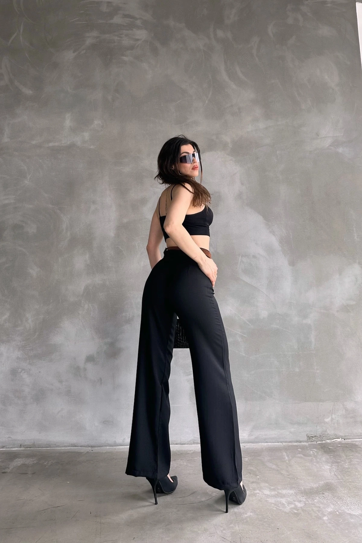 Siyah Beli Kemerli Keten Pantolon