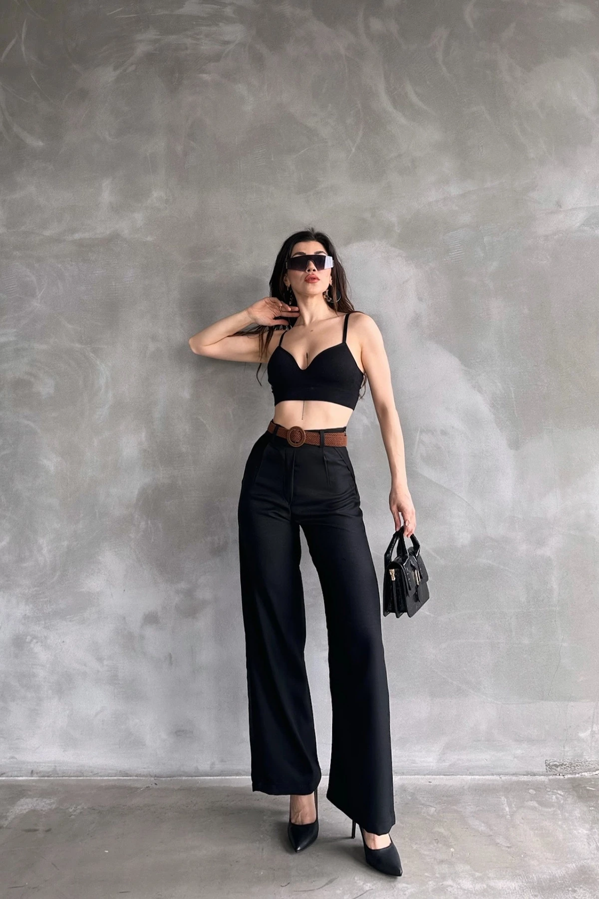 Siyah Beli Kemerli Keten Pantolon