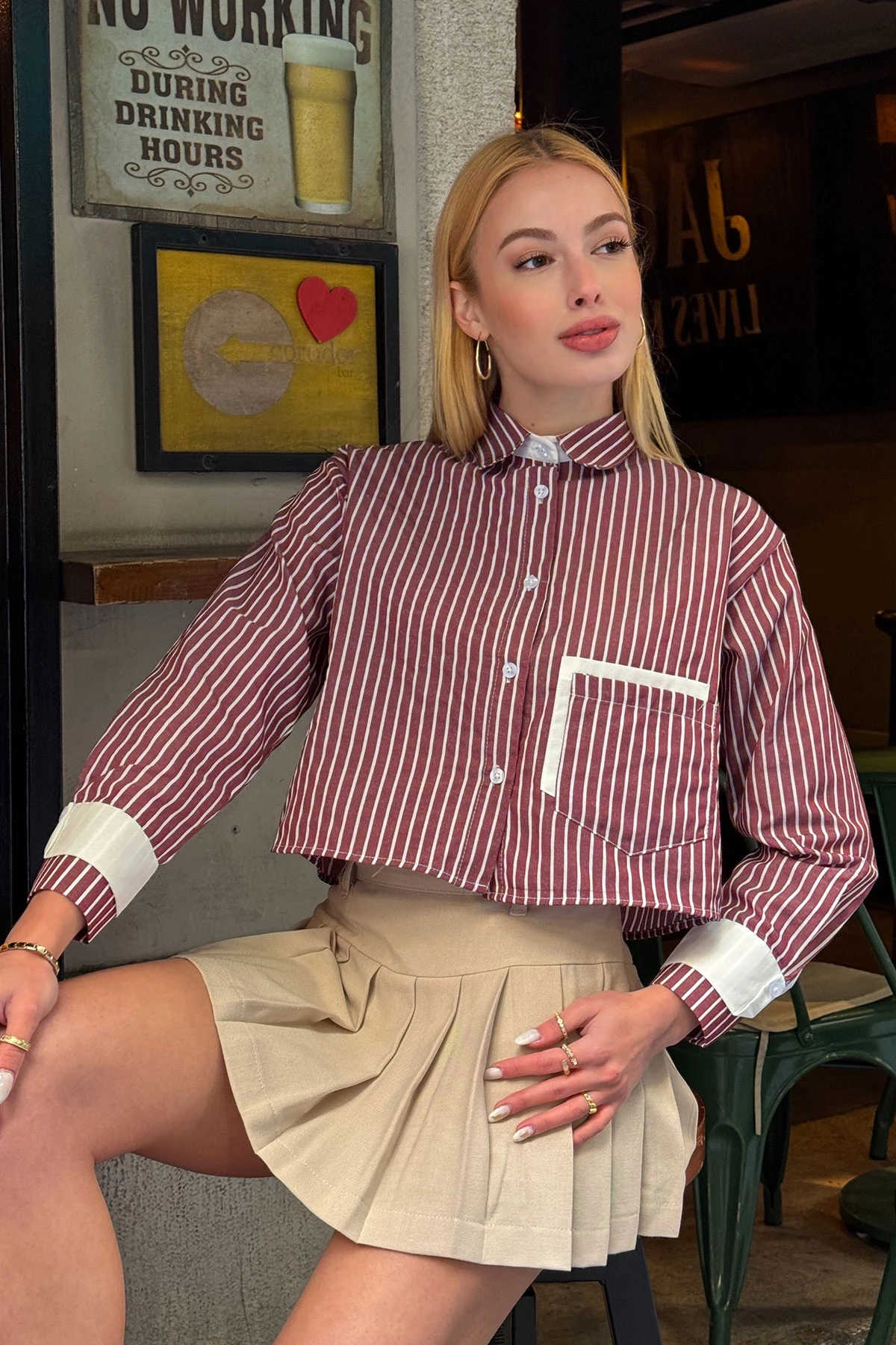 Bordo Manşet Ve Cepleri Garnili Çizgili Oversize Crop Dokuma Gömlek