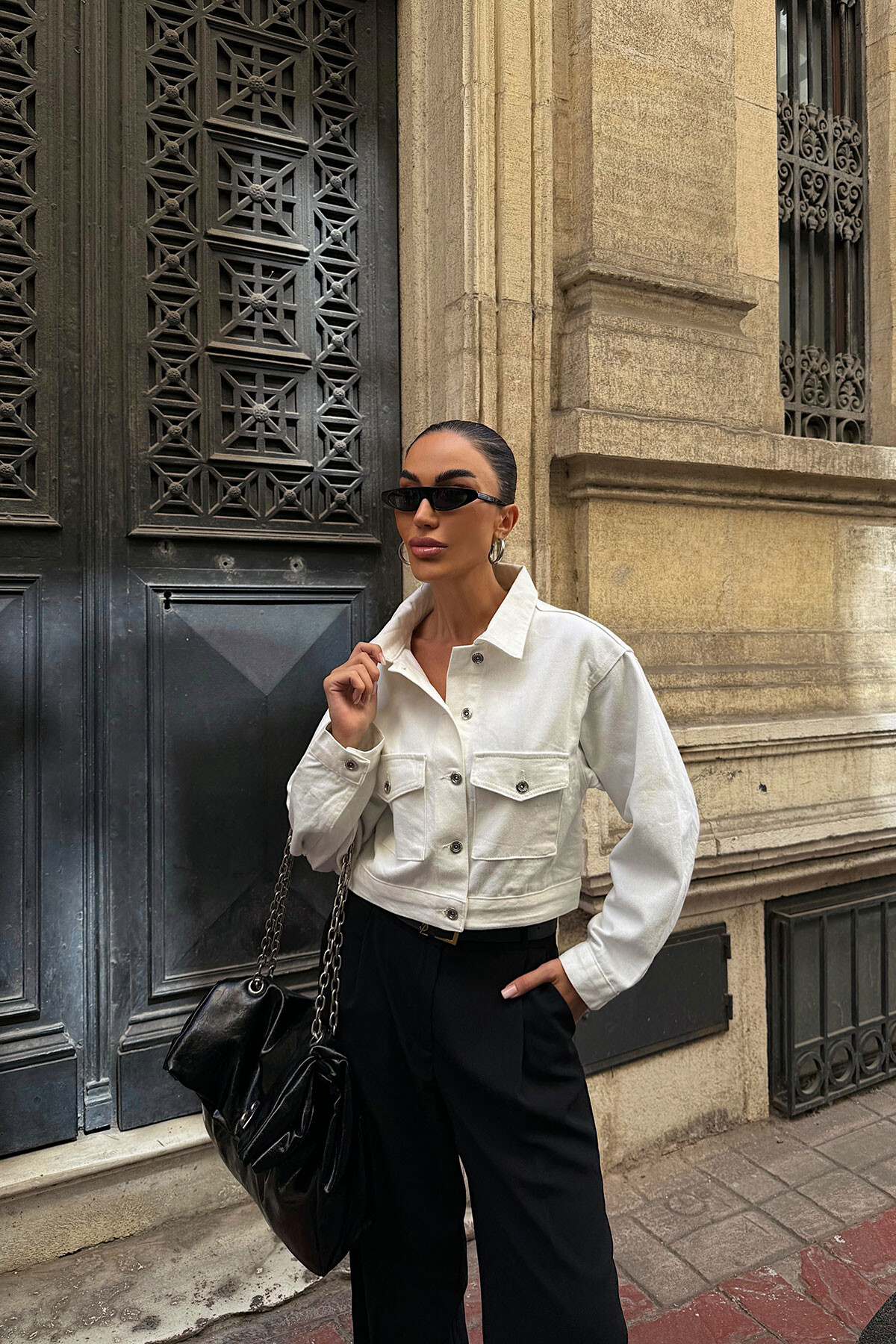Beyaz Çift Cep Denim Crop Ceket