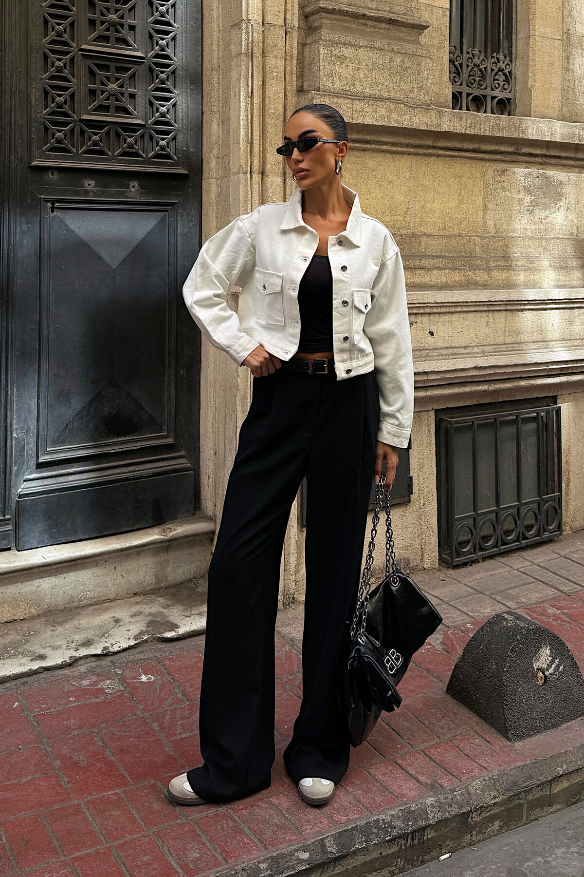Beyaz Çift Cep Denim Crop Ceket