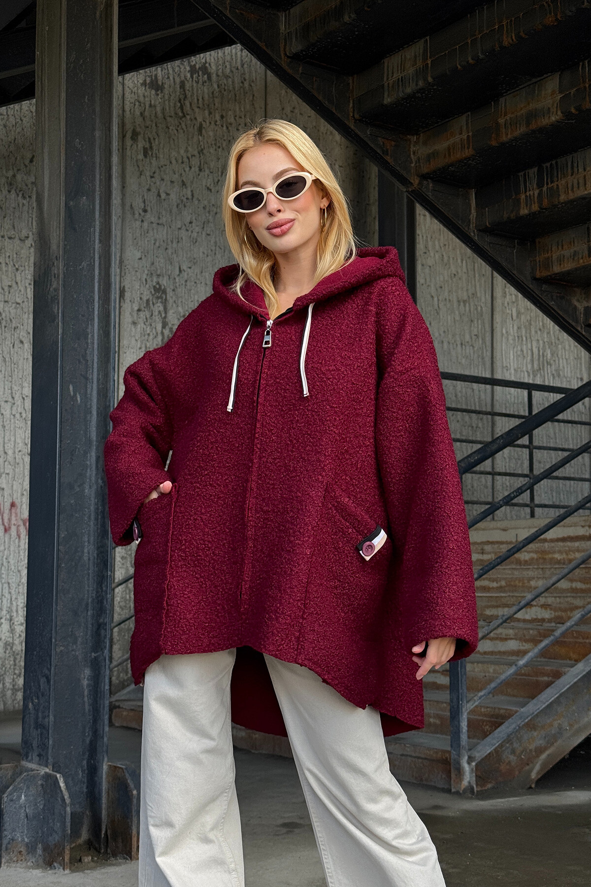 Bordo Kapüşonlu Çift Cepli Oversize Buklet Ceket Mont