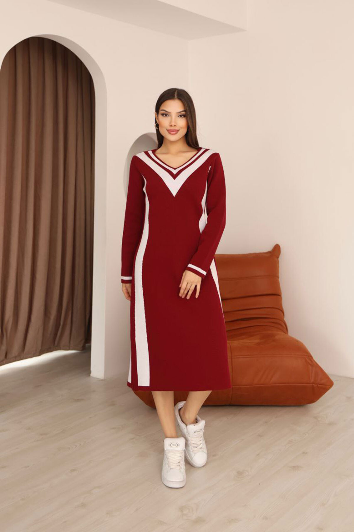 Bordo V Yaka Çizgi Bloklu Triko Elbise