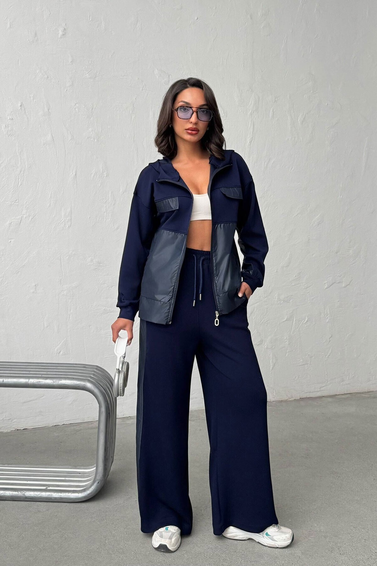 Lacivert Yumuşak Dokulu Garnili Kapüşonlu Sweatshirt Ve Pantolon Alt Üst Takım