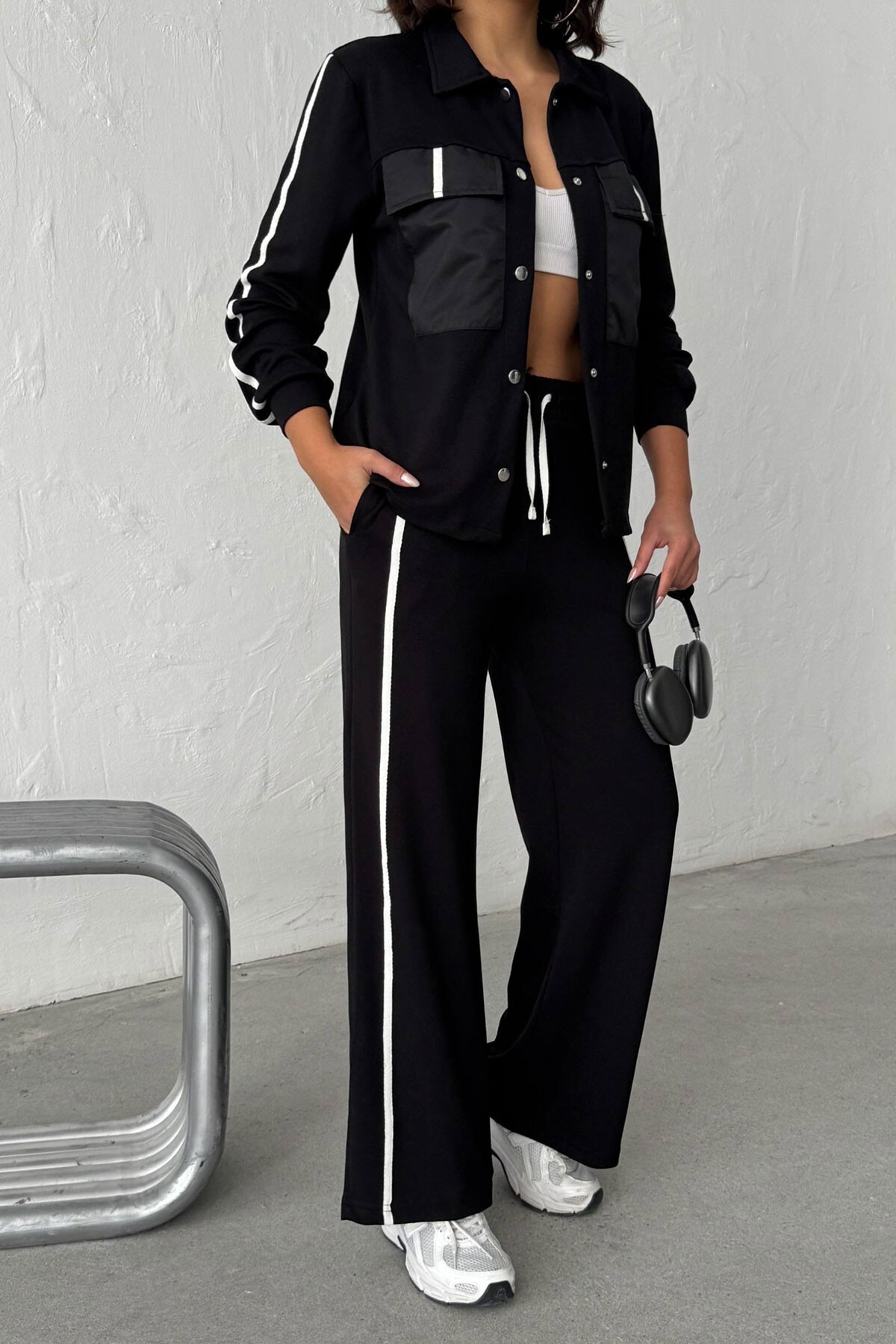 Siyah Yumuşak Dokulu Biyeli Palazzo Pantolon Ve Garnili Gömlek Alt Üst Takım