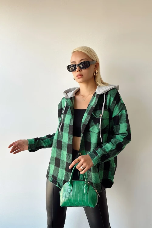 Yeşil Kapüşonlu Ekose Desenli Oversize Kaşe Gömlek BCPK-236004