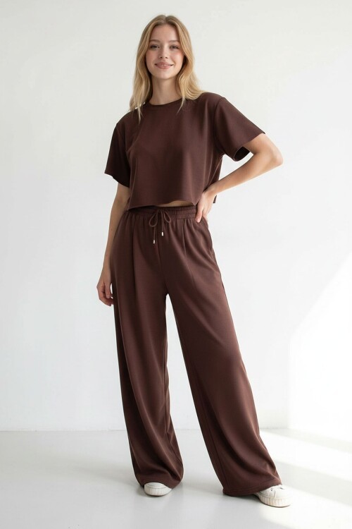 Acı Kahve Bol Paça Rahat Kesim Modal Kumaş Alt Üst Takım