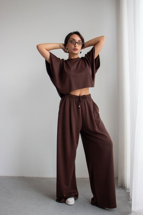 Acı Kahve Bol Paça Rahat Kesim Modal Kumaş Alt Üst Takım