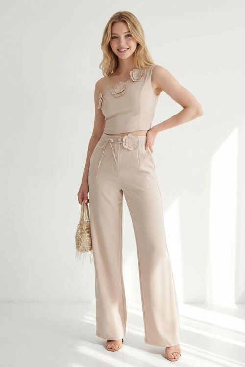 Bej Aksesuar Detaylı Bluz Ve Pantolon Dokuma Alt Üst Takım