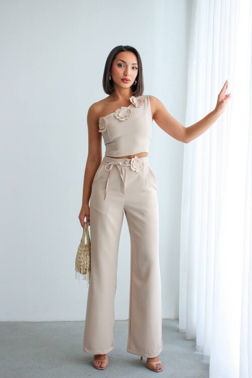 Bej Aksesuar Detaylı Bluz Ve Pantolon Dokuma Alt Üst Takım