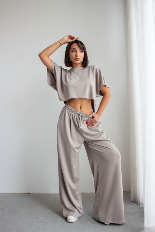 Bej Bol Paça Rahat Kesim Modal Kumaş Alt Üst Takım