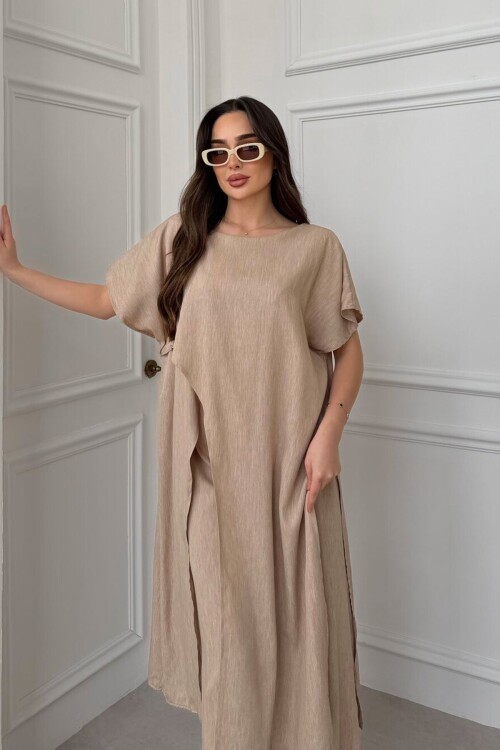 Bej Önden Ve Arkadan Yırtmaçlı Tensel Kumaş Alt Üst Takım