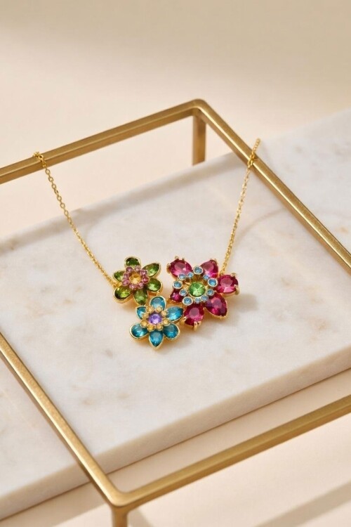 Gold Çoklu Çiçek Figürlü Kristal Taşlı Sıralı Zincir Kolye