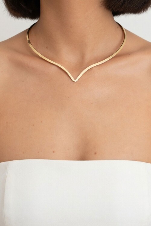 Gold Özel Kesimli Tasma Choker Kolye
