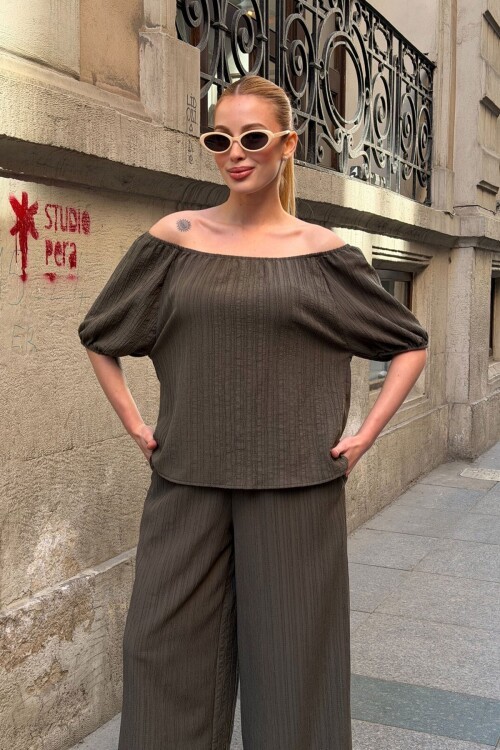 Haki Madonna Yaka Kendinden Dokulu Alt Üst Takım 