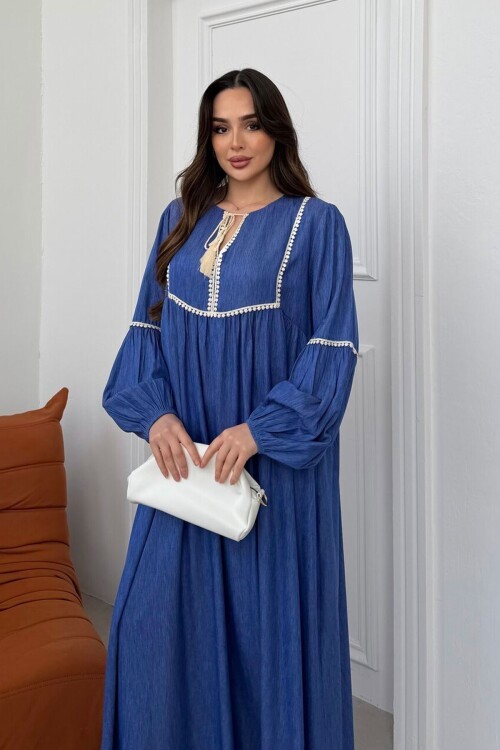 Lacivert Şerit Ponponlu Tensel Dokuma Elbise