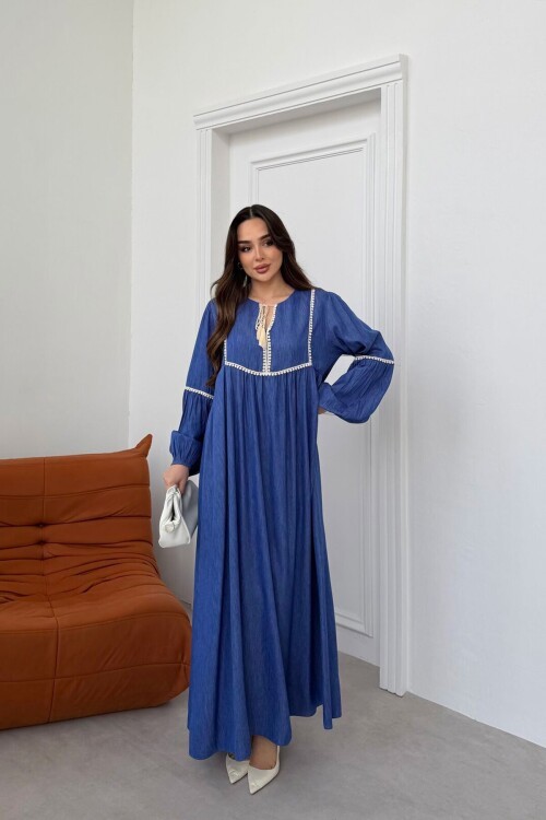 Lacivert Şerit Ponponlu Tensel Dokuma Elbise