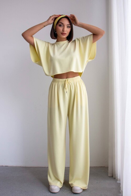 Sarı Bol Paça Rahat Kesim Modal Kumaş Alt Üst Takım