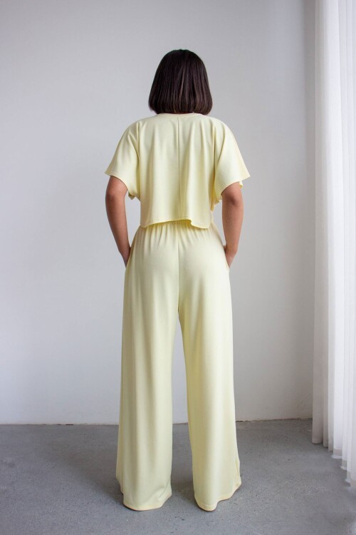 Sarı Bol Paça Rahat Kesim Modal Kumaş Alt Üst Takım
