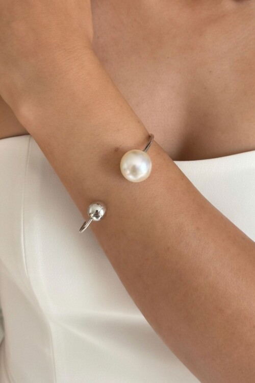 Silver İnci Detaylı Minimalist Bileklik
