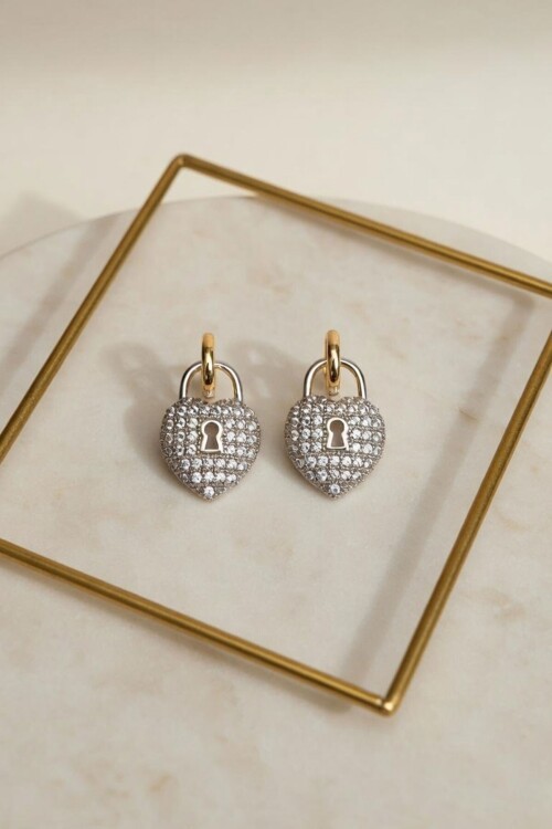 Silver Taşlı Kilit Minimal Küpe