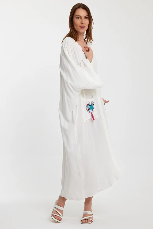 Maxi Boy Beyaz Çift Cepli Nakış İşlemeli Uzun Salaş Dokuma Gömlek Elbise BCVL-24948