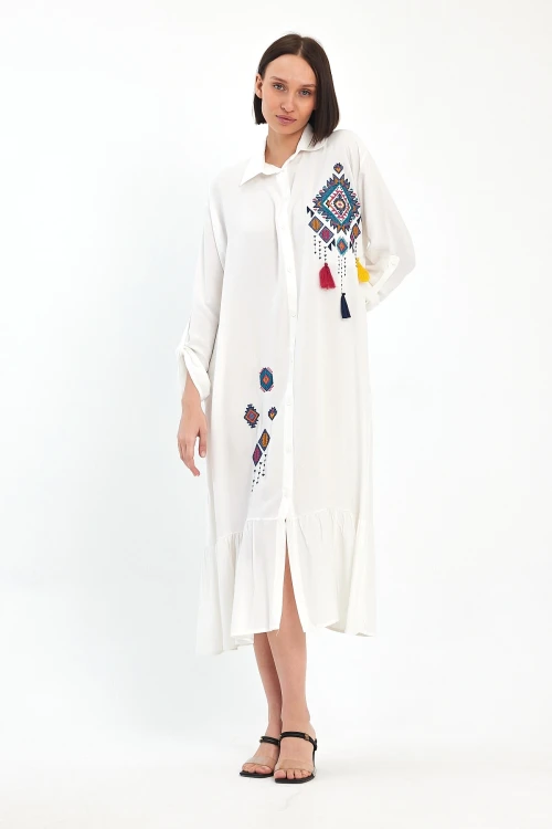 Maxi Boy Beyaz Nakış İşlemeli Uzun Boy Dokuma Elbise BCVL-241022