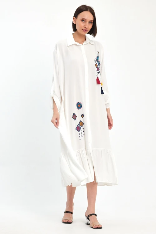 Maxi Boy Beyaz Nakış İşlemeli Uzun Boy Dokuma Elbise BCVL-241022