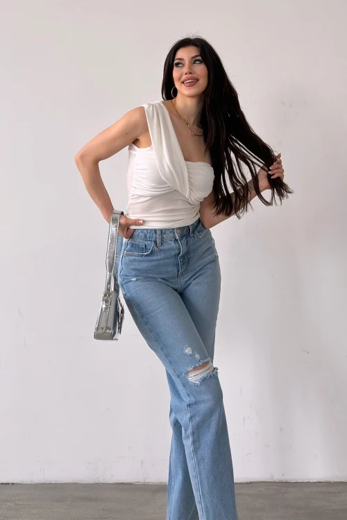 Beyaz Tek Omuz Buzzy Bluz BCDF-241060