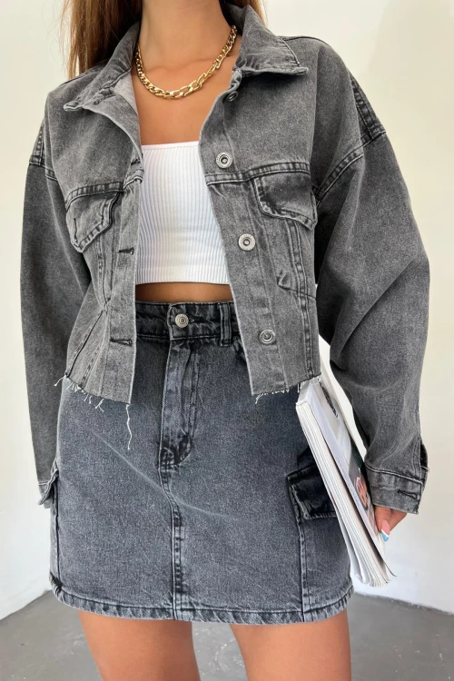 Koyu Antrasit Çift Cepli Lazer Kesim Yıkamalı Crop Denim Ceket BCDF-235408