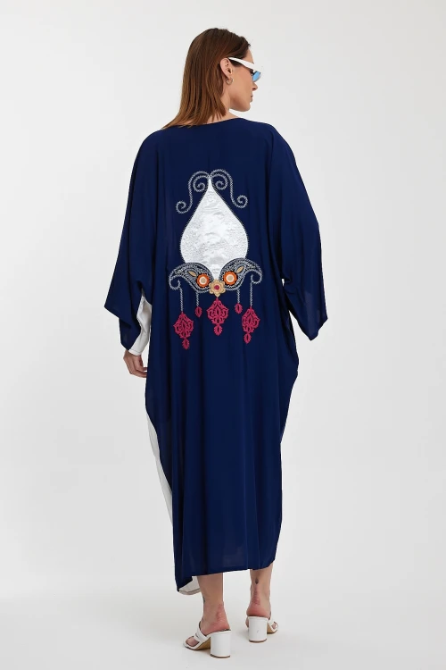 Maxi Boy Lacivert Beyaz Nakış İşlemeli Renk Bloklu Uzun Boy Dokuma Elbise BCVL-24956