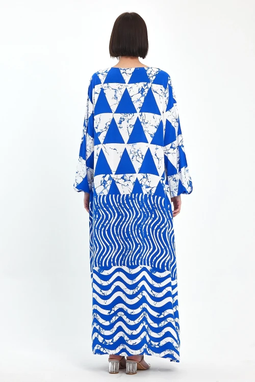 Maxi Boy Mavi Geometrik Desenli Bisiklet Yaka Uzun Boy Salaş Kesim Dokuma Elbise BCVL-241058