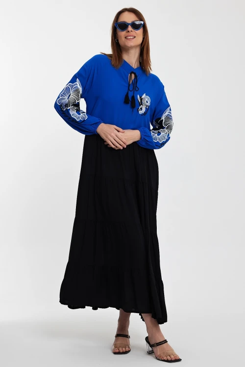 Maxi Boy Saks Hakim Yaka Nakış İşlemeli Renk Bloklu Uzun Boy Gömlek Elbise BCVL-24996