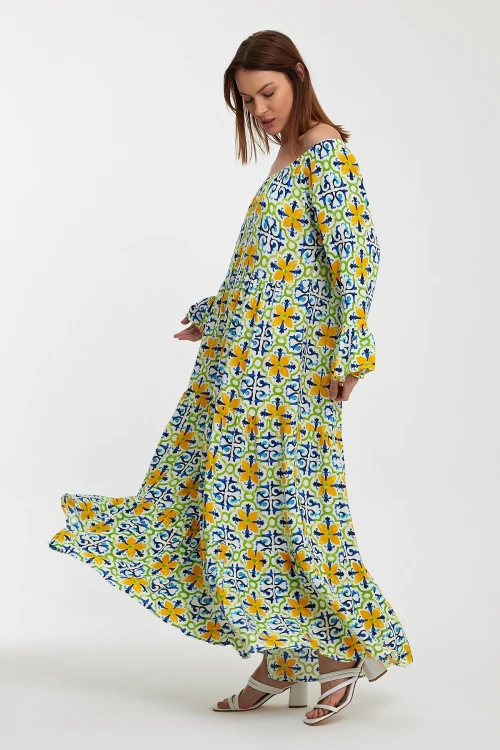 Maxi Boy Sarı Mavi Düşük Omuz Lastikli Desenli Rahat Kesim Uzun Boy Dokuma Elbise BCVL-242251