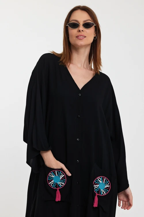 Maxi Boy Siyah Çift Cepli Nakış İşlemeli Uzun Salaş Dokuma Gömlek Elbise BCVL-24948