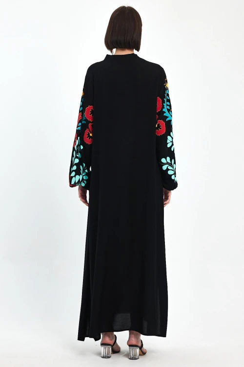 Maxi Boy Siyah Hakim Yaka Nakış İşlemeli Uzun Boy Dokuma Elbise BCVL-241049