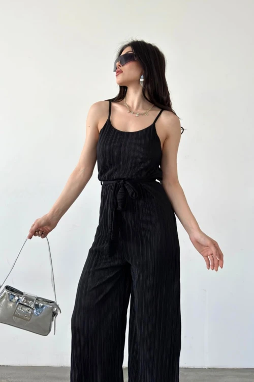 Siyah İp Askılı Kuşaklı Krinkle Tulum BCDF-241077