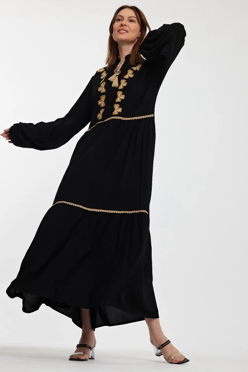 Maxi Boy Siyah Nakış İşlemeli Uzun Boy Dokuma Elbise BCVL-241005
