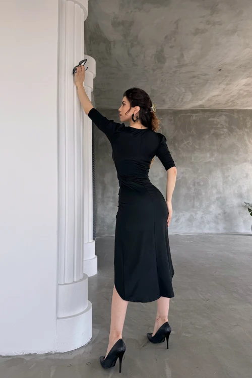 Siyah V Yaka Anvelop Etek Midi Boy Dalgıç Kumaş Gece Elbisesi BCDF-241047