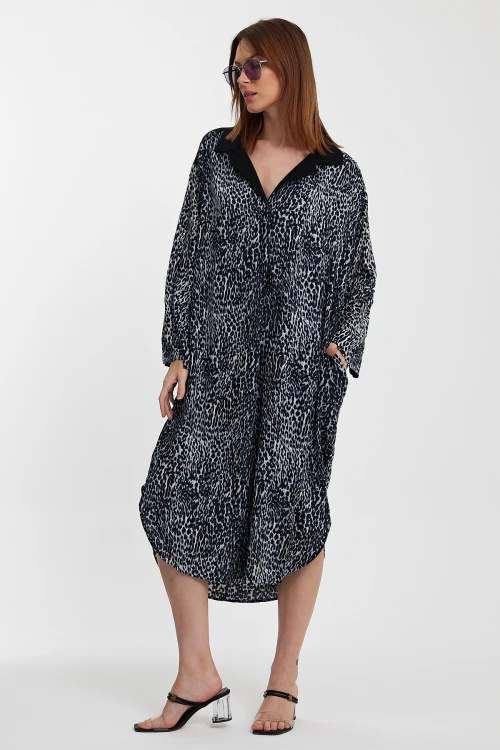 Maxi Boy Siyah V Yaka Çift Cepli Desenli Dokuma Elbise BCVL-24S55