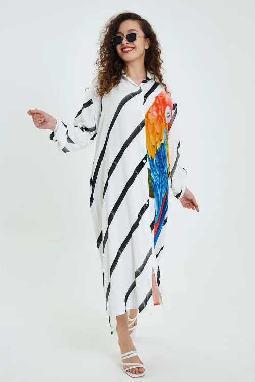 Maxi Boy Siyah V Yaka Çizgili Ve Baskılı Salaş Dokuma Gömlek Elbise BCVL-24933