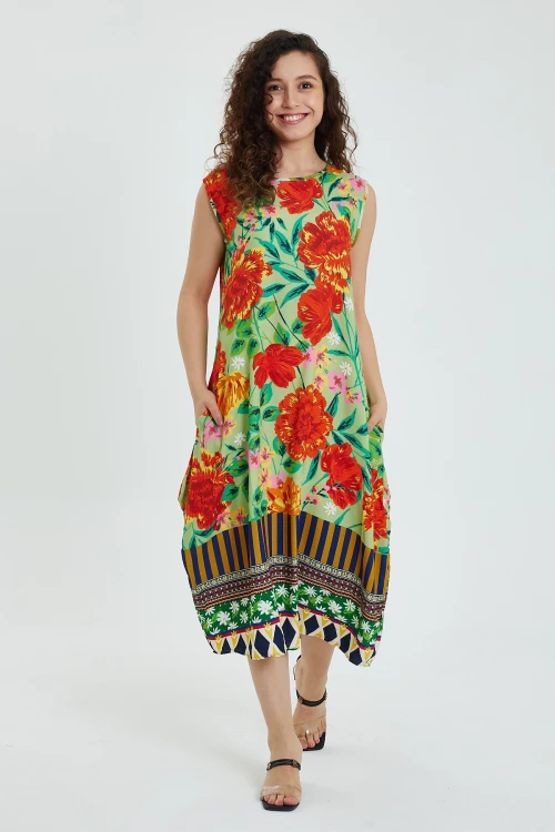 Maxi Boy Yeşil Bisiklet Yaka Çiçek Desenli Kolsuz Elbise BCVL-241008