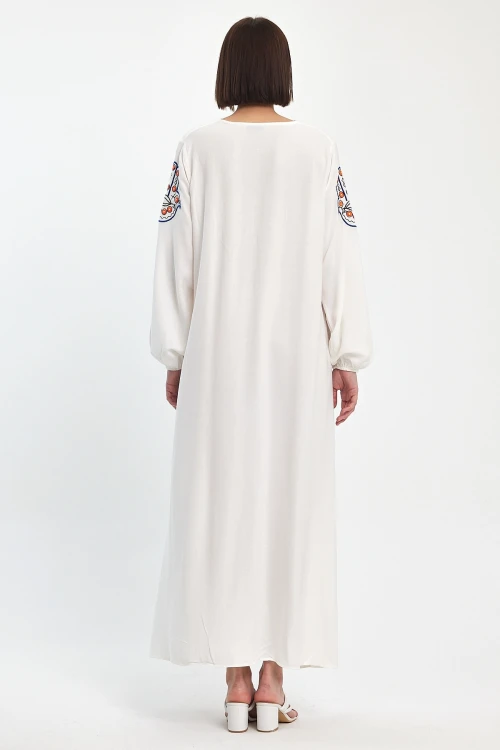 Maxi Boy Beyaz Nakış İşlemeli Dokuma Viscon Elbise BCVL-251044