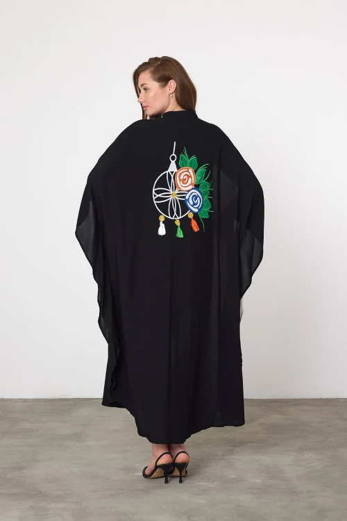 Maxi Boy Beyaz Nakış İşlemeli Dokuma Viscon Elbise BCVL-25994