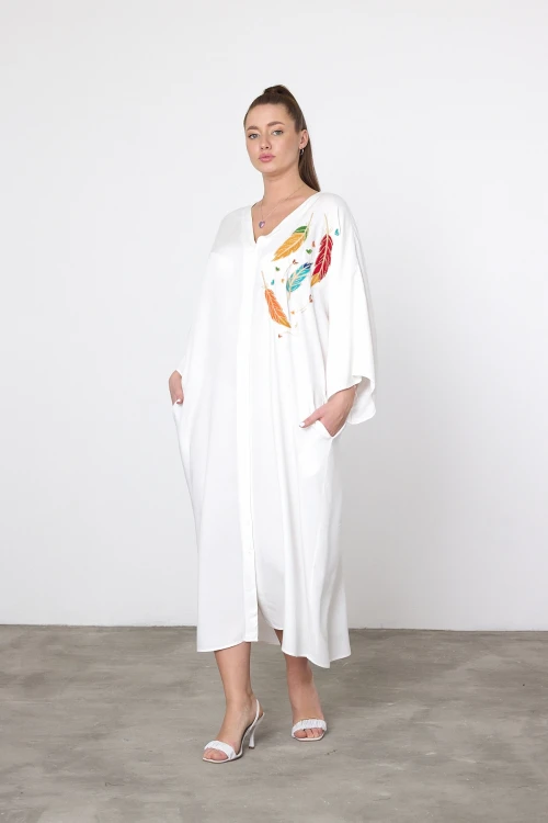 Maxi Boy Beyaz Nakış İşlemeli Dokuma Viscon Elbise BCVL-25V042